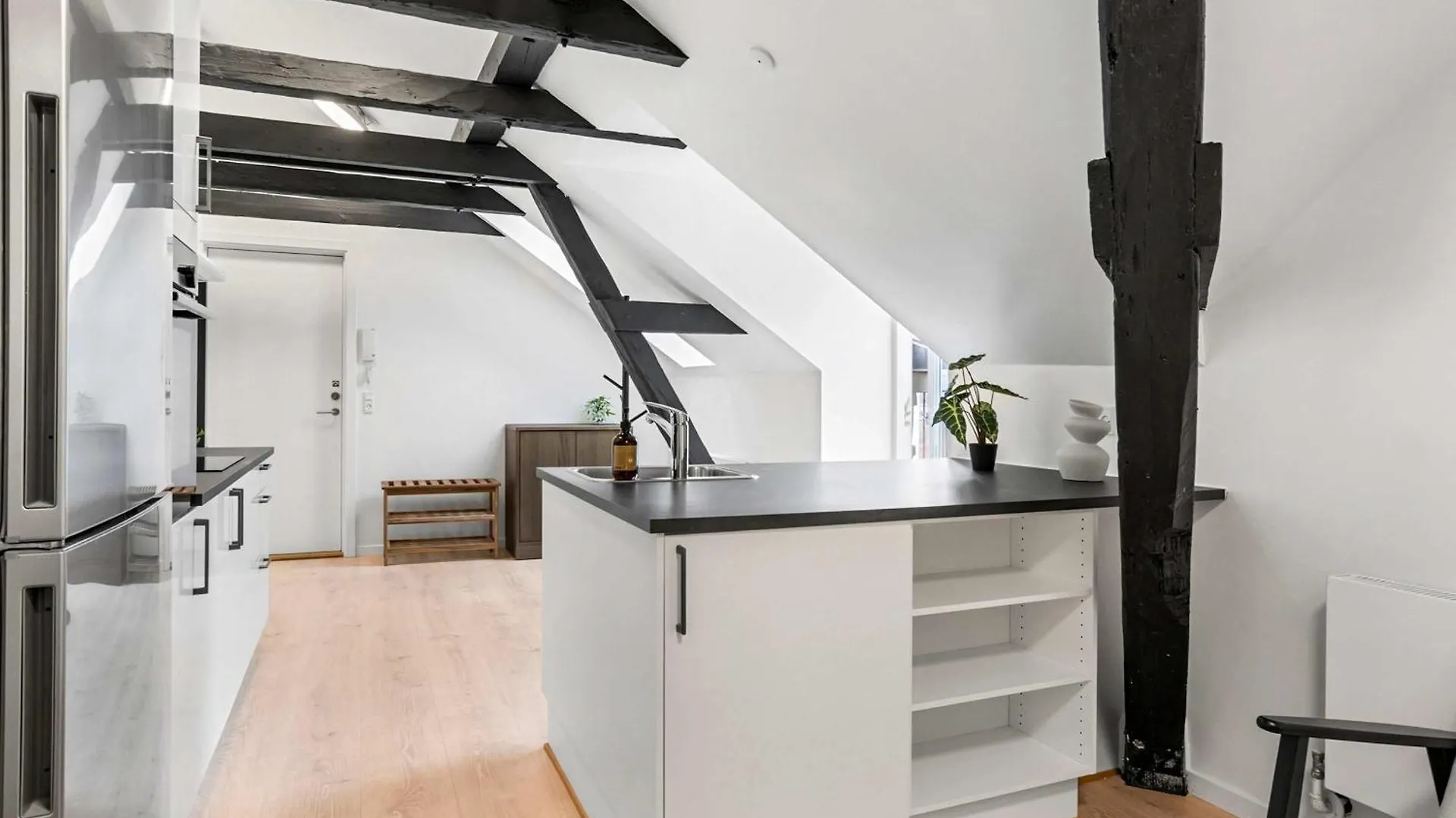 The Royal City Suite Aarhus Apartment