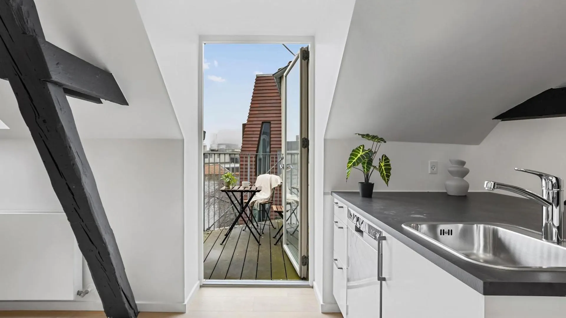 The Royal City Suite Aarhus 0*,  Denmark