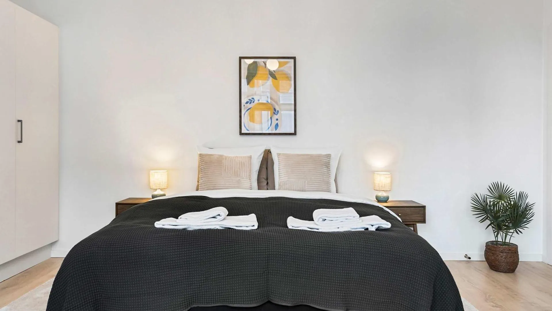 Apartment The Royal City Suite Aarhus