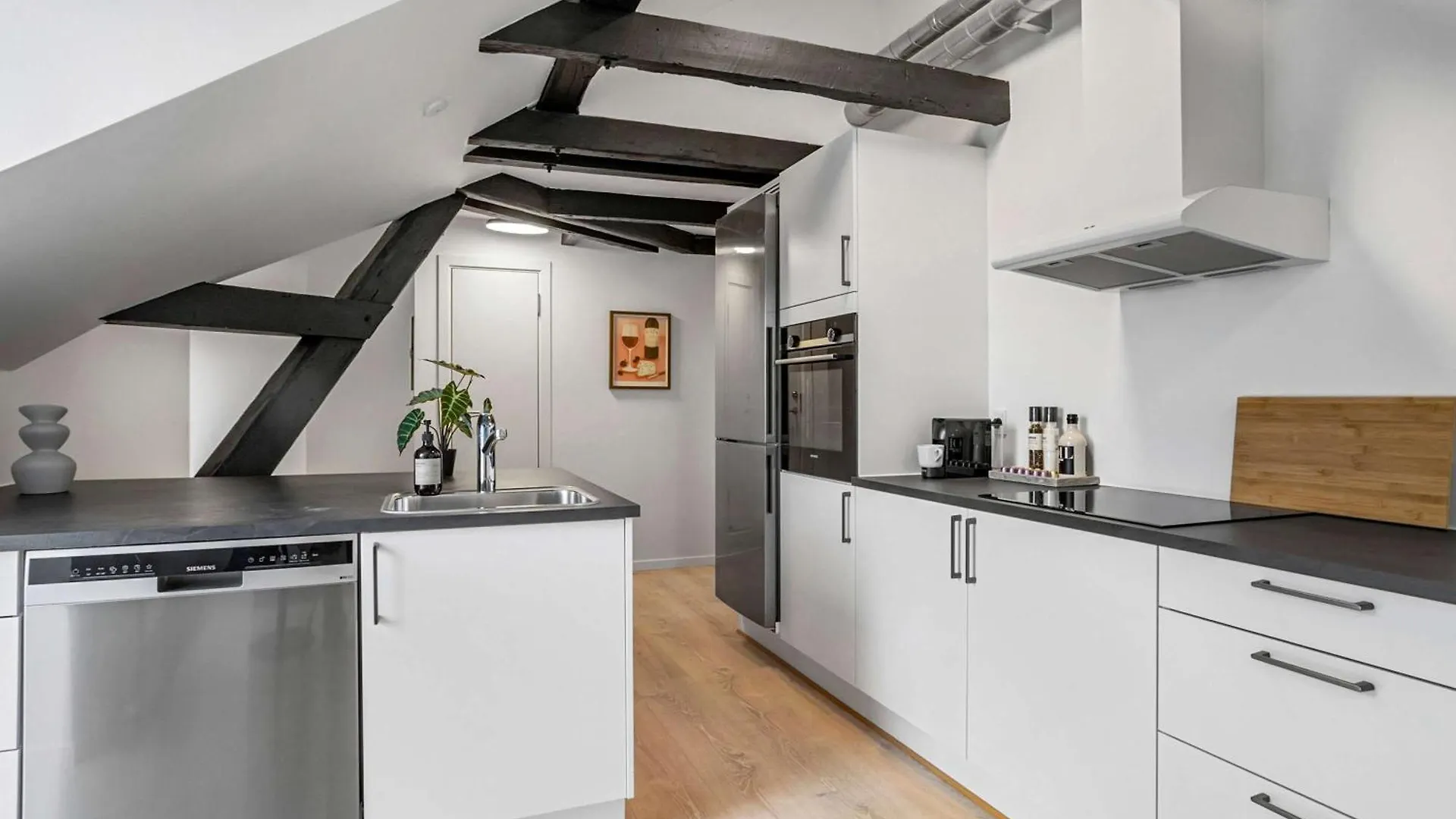 Apartment The Royal City Suite Aarhus